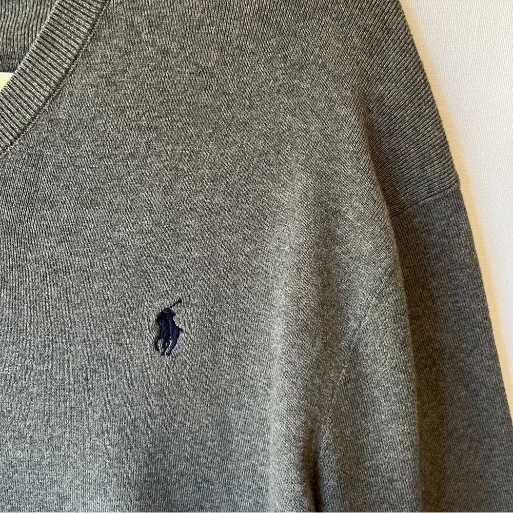 Polo Ralph Lauren jumper Sweater Large Gray V-neck Pima cotton Logo Mens FLAW - Picture 4 of 8